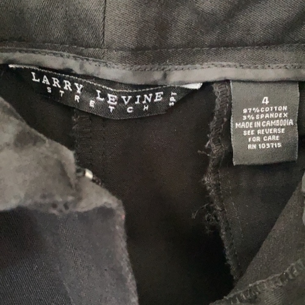 Larry Levine Stretch Capris - Picture 5 of 10